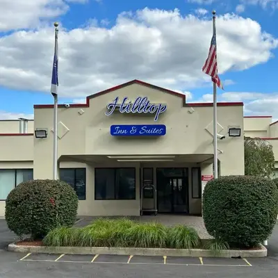 Hilltop Inn & Suites