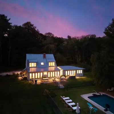 Charming 6 Bdrm Countryside Stay