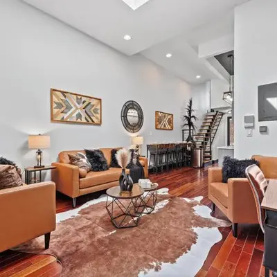 Rustic Chic 4BR for Groups - Bushwick's Finest Stay