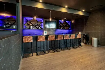 Gallery image of Luxury 2 BR Apt with Gym and Pool in New Rochelle