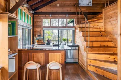 Gallery image of Couple's Retreat Lodge with Hot Tub and River Views in Milford