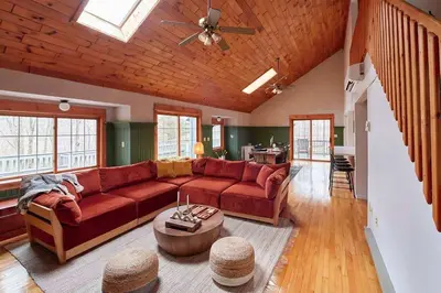Gallery image of Designer Chalet with Hot Tub and Fire Pit in Margaretville