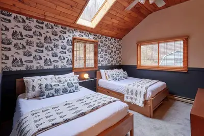 Gallery image of Designer Chalet with Hot Tub and Fire Pit in Margaretville
