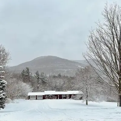 Charming home - views of Hunter Mountain slopes