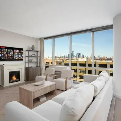 Ultra Luxury Apt - Panoramic NYC View - Minutes to City
