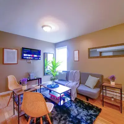 Deluxe 2-Bedroom Apt minutes from NYC
