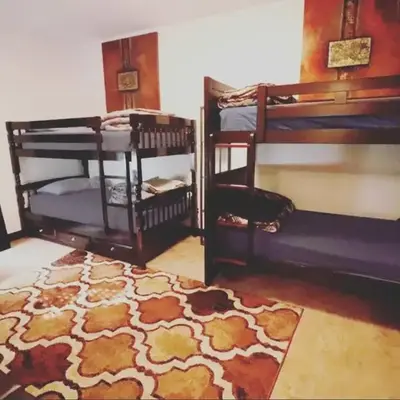 Quirky & Cozy Loft SoHo Little Italy - Sleeps 4
