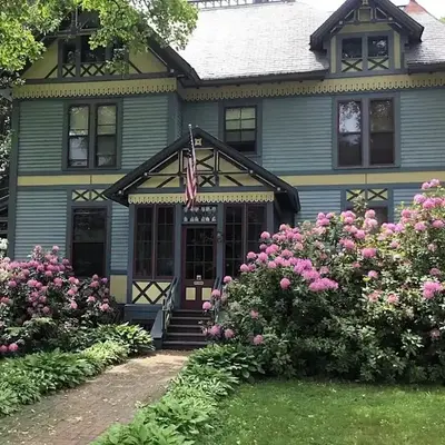 Amherst Inn