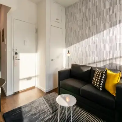 Studio for 2! Heart of Midtown!