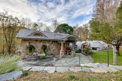 a home with a stone house at Less Than 6 Mi to Arlington Whimsical Stone Abode! in Sandgate