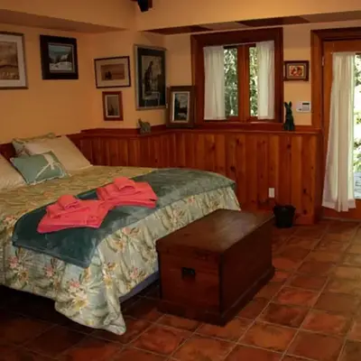 Lovely Accommodation Surrounded by Stunning Forests in Bedford near New York City