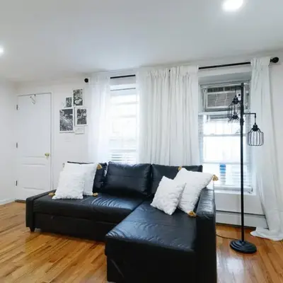 Midtown West Furnished 3 Bedroom Apartment