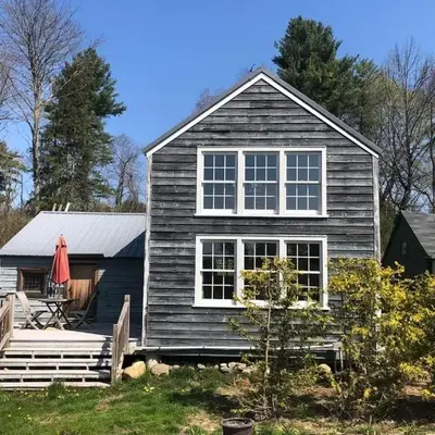 Light-filled Carpenter's Cottage in Stockbridge