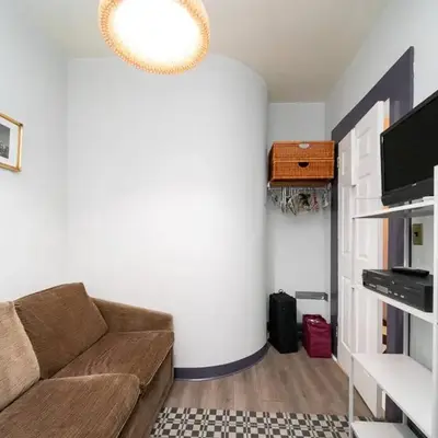 Charming 3-Bedroom Apartment in Midtown West