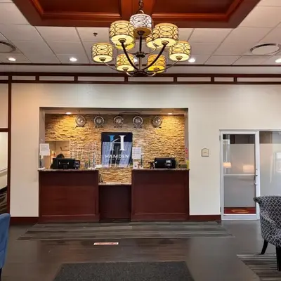 Hamden Hotel and Suites HAMDEN - NEW HAVEN