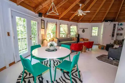 Gallery image of Enchanting Yurt Rental with a Cozy Fireplace for a Catskills Weekend Getaway in Roxbury
