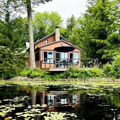 Lakefront Cabin Getaway near Adirondack Mountains in Salisbury