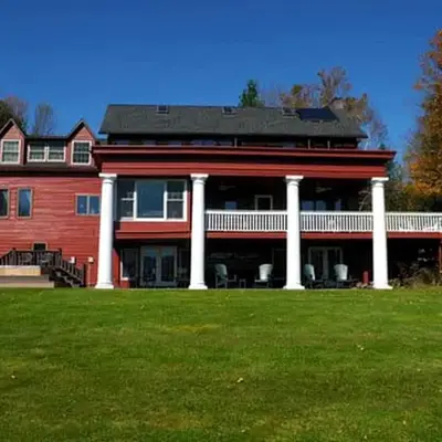 Impressive Cabin with a Pool and Hot Tub Ideal for Weekend Getaways in the Catskills