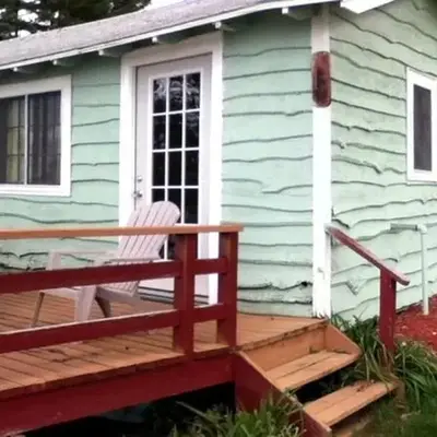 Comfortable Cabin Right on Great Sacandaga Lake in Northville