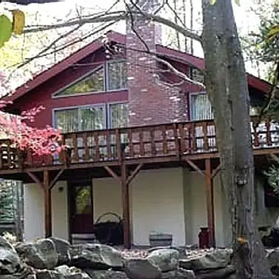 Secluded Family Mountain Rental with Fireplace in Windham
