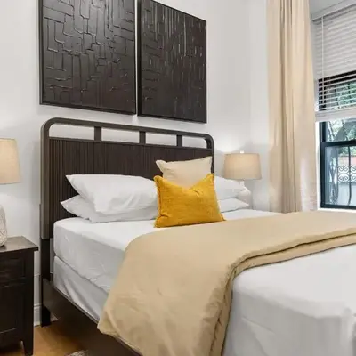 2BR and 2BA in Historic Brownstone near Subway