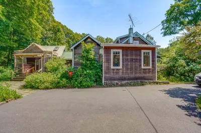 Gallery image of 9 Mi to Dtwn Hudson Pet-Friendly Home with Pool in Craryville