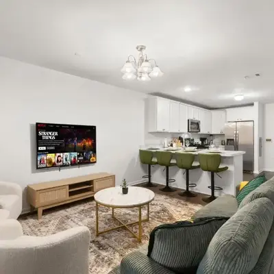 Traveler Haven XL NYC & NWK with free parking