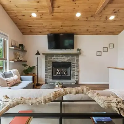 Pocono Chalet with Sauna/Hot Tub/Firepit/10+ Beds