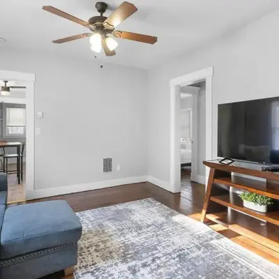 Owl's Nest - 5BR apartment