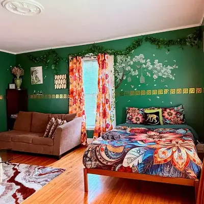Enchanting 3BR Near Downtown Hartford Cozy & Modern with Parking