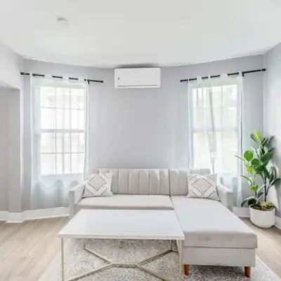 3 Bedrm Apt at Black Rock Suites