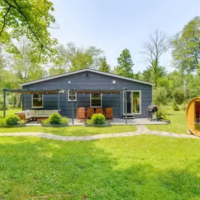 Family Home with Outdoor Oasis in Hudson Valley