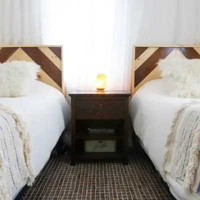 Private Classy 2nd Flr 3 Bed Apt Near Downtown