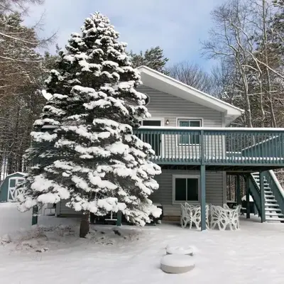 Evergreen Escapes 4 BR with Game Room