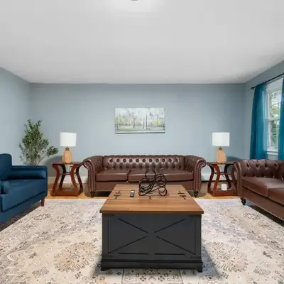 Spacious 3BR Apt Near MetroNorth
