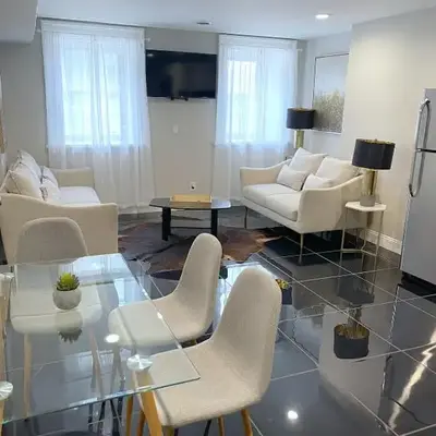 MODERN 1BR Apt with PRIVATE deck