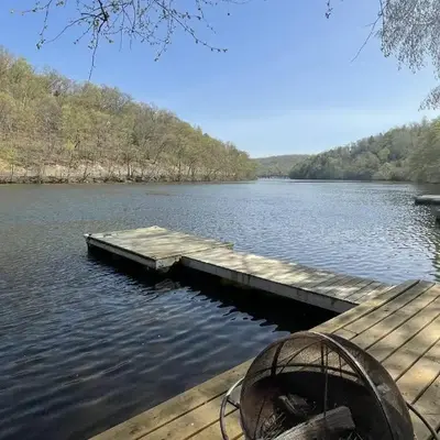 Lake Zoar Cabin