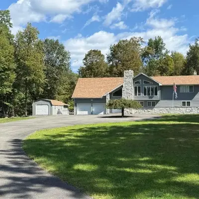Modern Catskills Retreat with Creek & Fire Pit