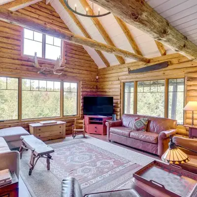 Cozy Log Cabin Near Mt Snow Views