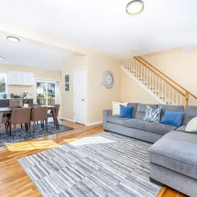 Bright & Cozy Stay in the Heart of Hartford