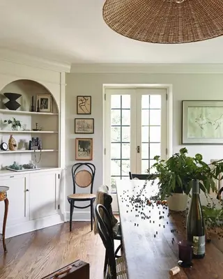 a living room with a table and chairs and a ceiling at Argyll House by Boutique Litchfield Escape Villa in Harwinton