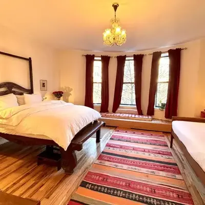 Luxurious bedroom