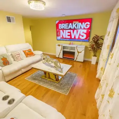 Sleeps 4 Guests Near Yale & Downtown - Free Parking