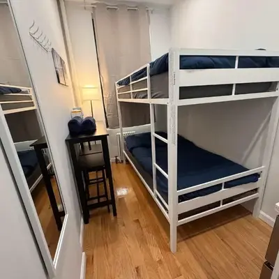 Room with Kitchen in Chelsea - Shared Bathroom - 3rd Floor Walk-UP