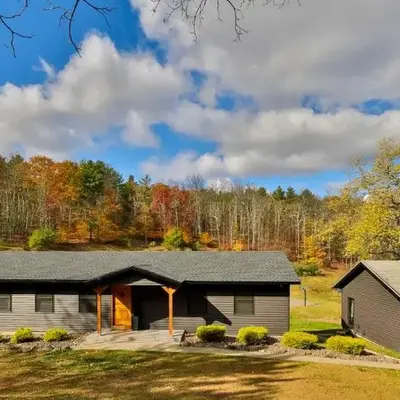 Hot Tub Pool & Pond - Catskills Family Escape