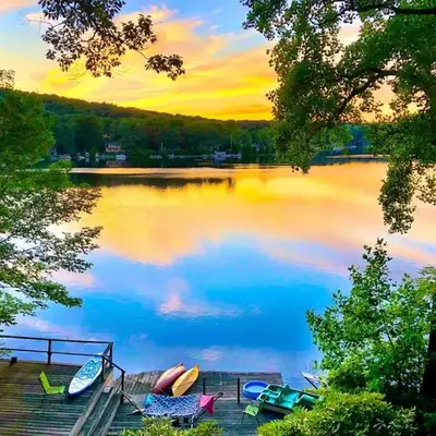 Villa Adriana 4bdr 2 bath lake front dream home