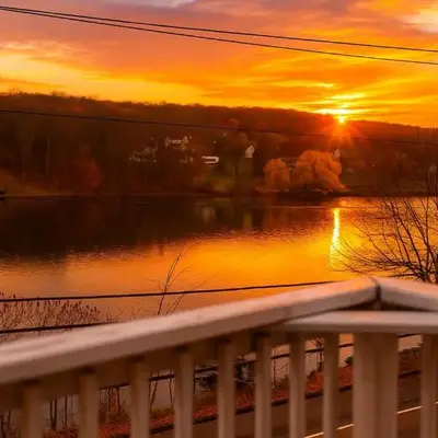 Modern Lakeview Escape | Scenic Deck • Fire Pit