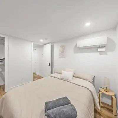 The Cosmo Outstand NYC - Private Room near Times Square