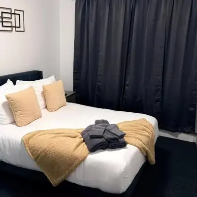 Nona - Private Room 3 with Parking