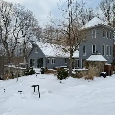Secluded escape with hot tub